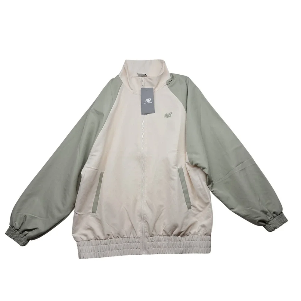 NWT New Balance Graphic Woven Jacket Women's Medium Cream Green Water Defy‎